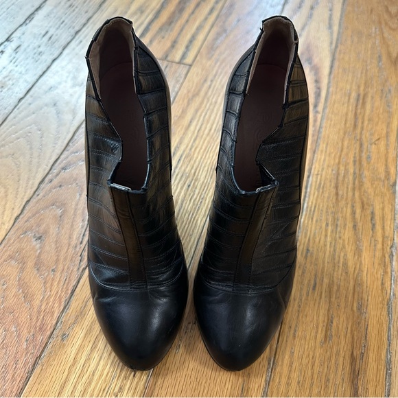 Chanel P NY Black Leather Ankle Booties Size 38 - Picture 10 of 10